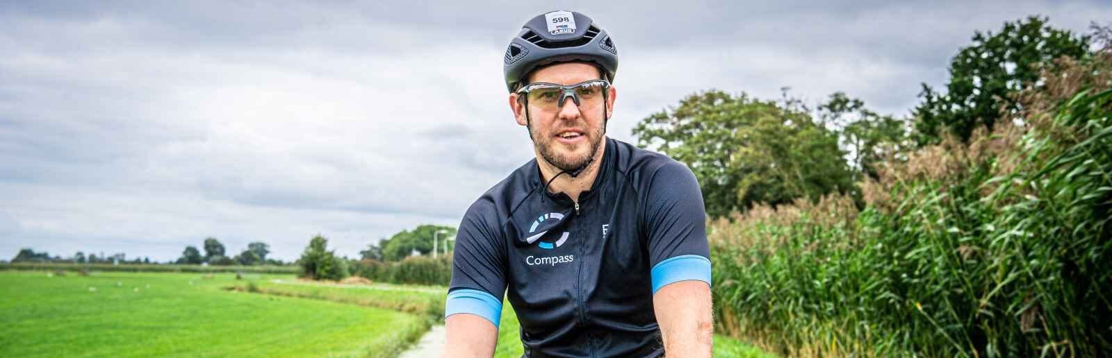 Collega Ivo Versteeg loopt 'extreme' voor het goede doel Kika - Compass